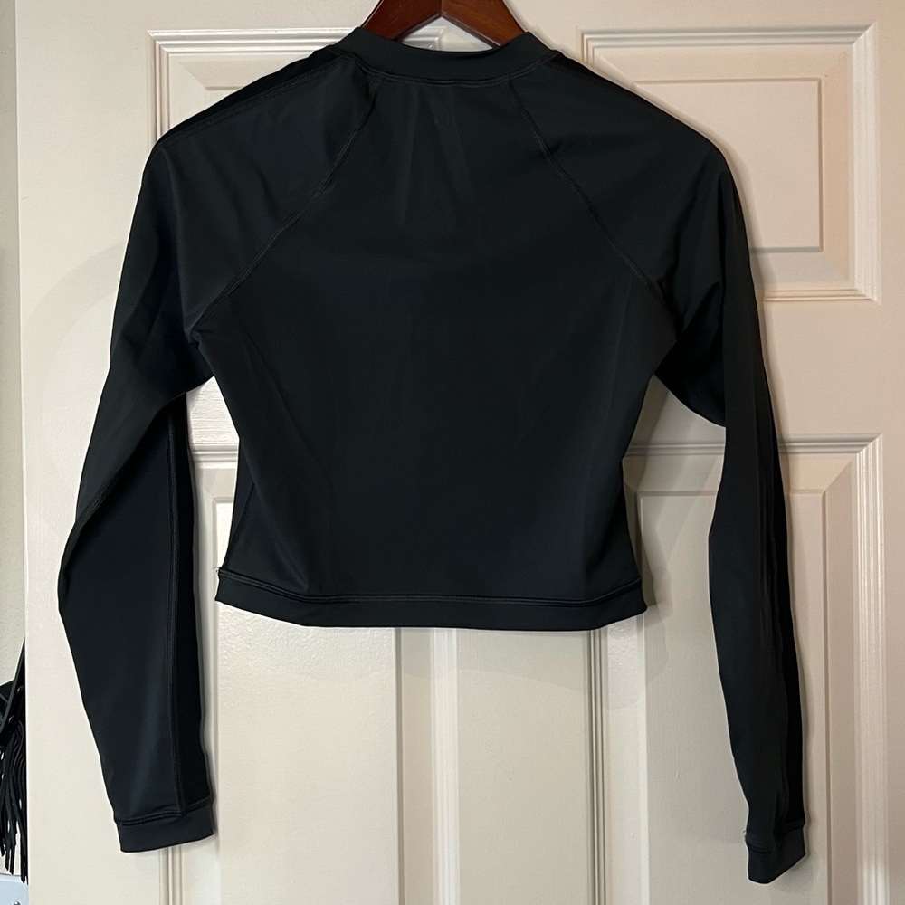 lululemon athletica Black Long Sleeve Crop Top